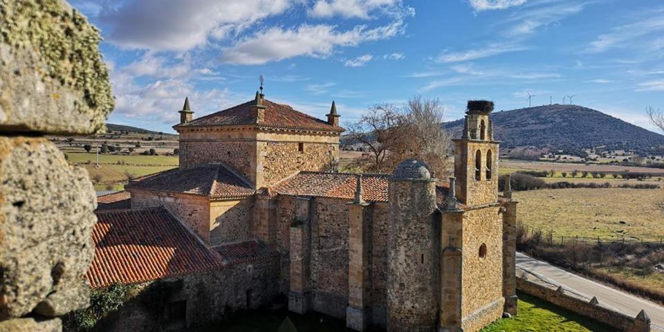 Almarza Casa Rural Casa Fuerte San Gregorio I מראה חיצוני תמונה
